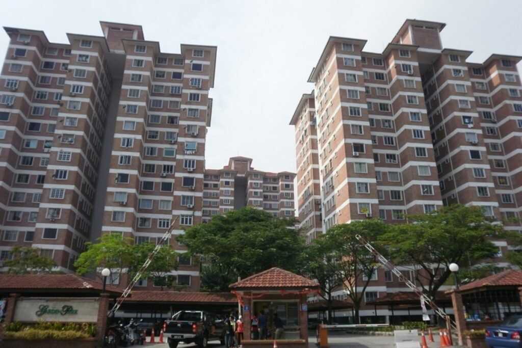 Garden Park Condominium