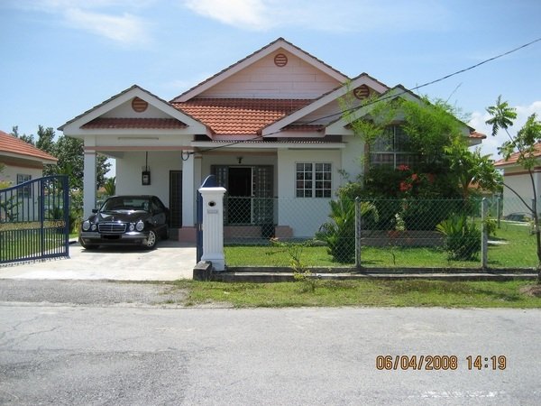 Pantai Sepang Putra