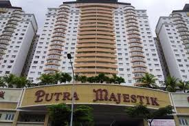 Putra Majestik