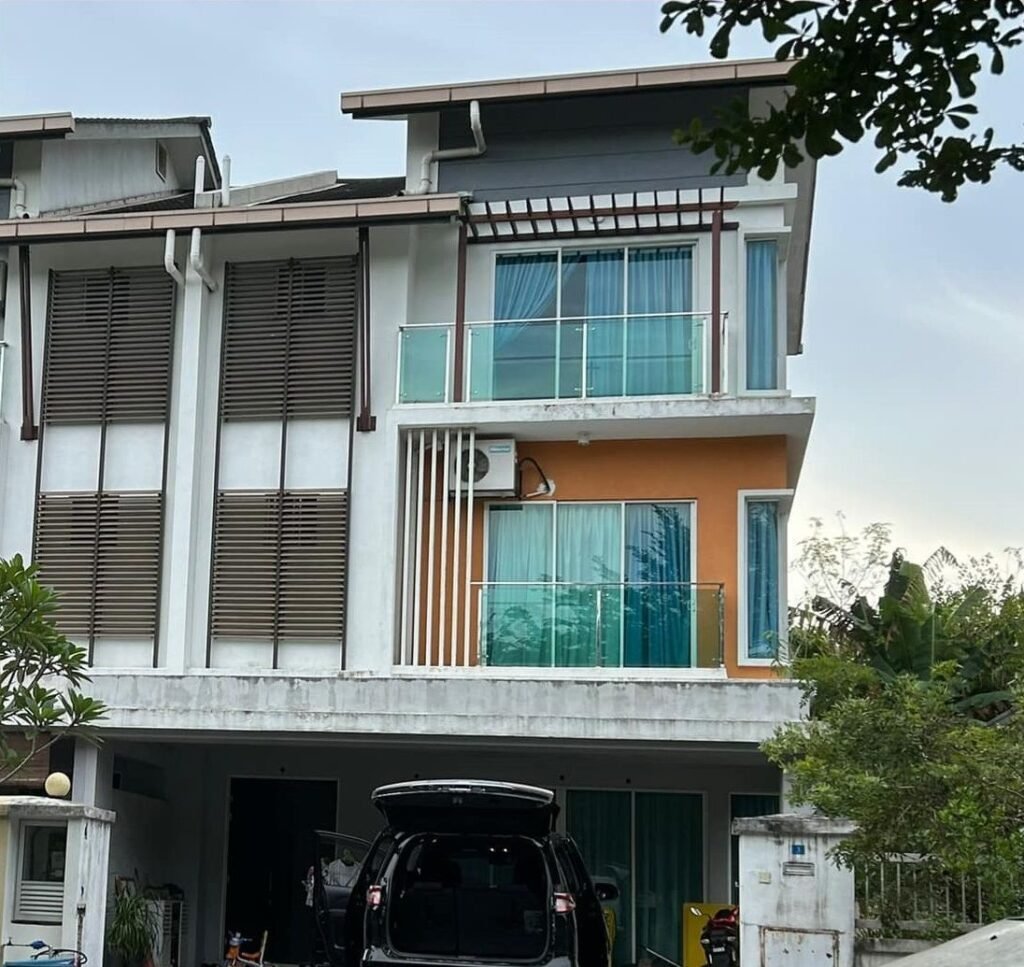 Jalan Kantan Permata