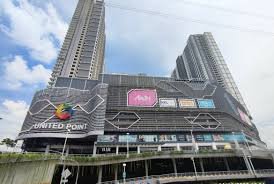 Jalan Lang Emas